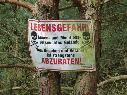 Lebensgefahr © Jörg Tillmann / DBU Naturerbe