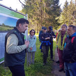 Führung auf DBU-Naturerbefläche Stegskopf © DBU/Behrendt