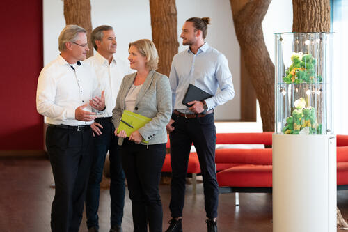 Im Foyer der Hauptverwaltung von Werner & Mertz © P!ELmedia / Herbert Piel