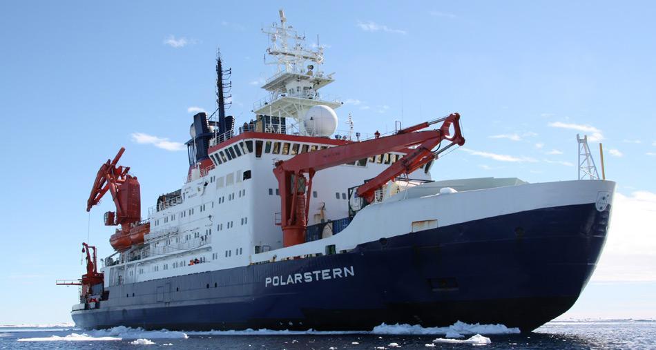 Eisbrecher und Forschungsschiff „POLARSTERN“ © AWI