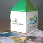 Bastelhäuschen Geld &copy; Deutsche Bundesstiftung Umwelt