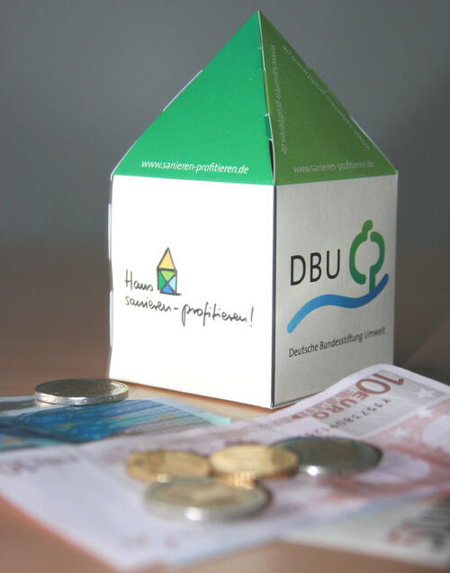 Bastelhäuschen Geld &copy; Deutsche Bundesstiftung Umwelt