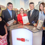 Übergabe Bewilligung Die Sendung mit Carina &copy; Jörn Martens/Neue Osnabrücker Zeitung