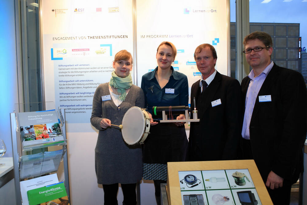 drei Patenstiftungen DBU, Telekom-Stiftung und Haus der kleinen Forscher in Berlin &copy; Pedro Becerra – STAGEVIEW.de