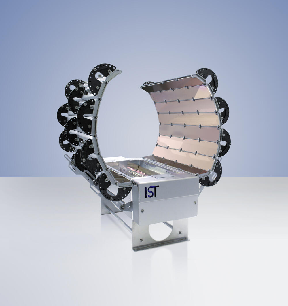 UV-Beschichtungsanlage für dreidimensionale Bauteile 