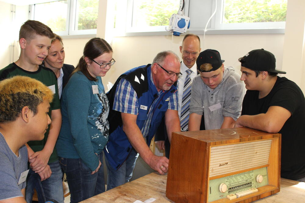 Let's MINT Reparierwerkstatt &copy; A. Rehder, Unternehmensinitiative Let's MINT