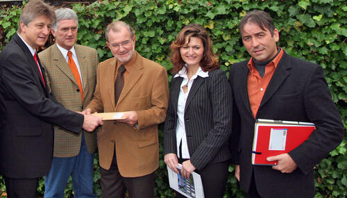 Bewilligungsübergabe Feldhaus Klinker 