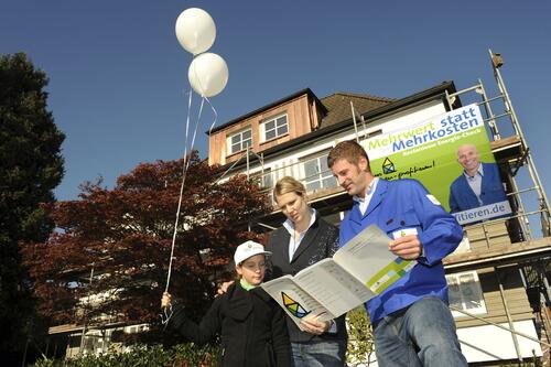 Energie-Check vor Haus 