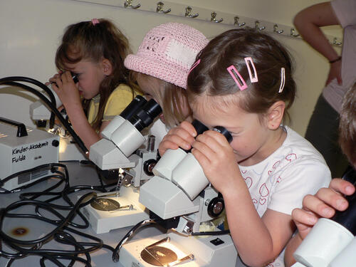 Naturwissenschaftlich in der Vorschule experimentieren 