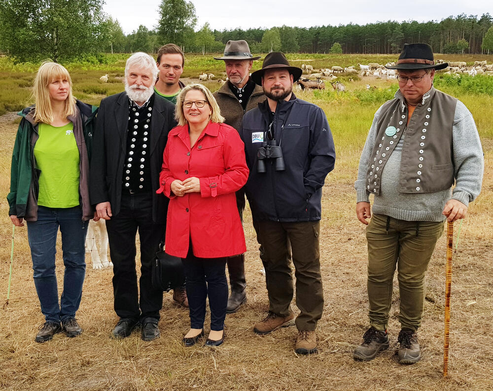 Den Wolf und seine Rückkehr im Blick. © DBU/Behrendt