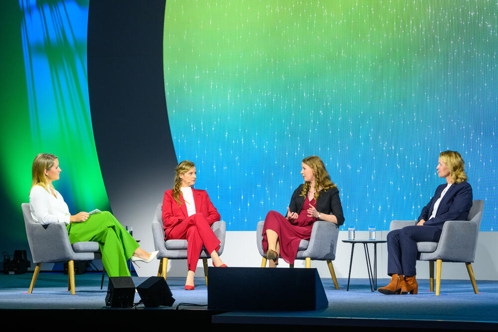 DBU-Ehrenpreisträgerinnen Myriam Rapior und Kathrin Muus  © Peter Himsel/DBU