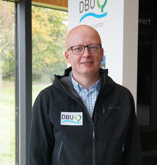 Porträt Christian Sürie © Gesa Wannick/DBU Naturerbe