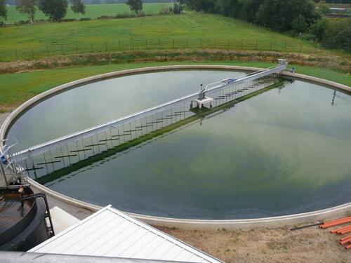 Massen-Algen-Kultur Becken &copy; Limno Tec