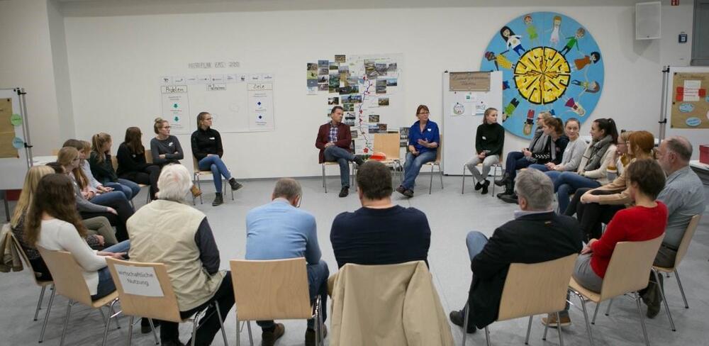 Austausch von Schülerinnen und Schülern mit Expertinnen und Experten © WWF Deutschland / BUND / NABU