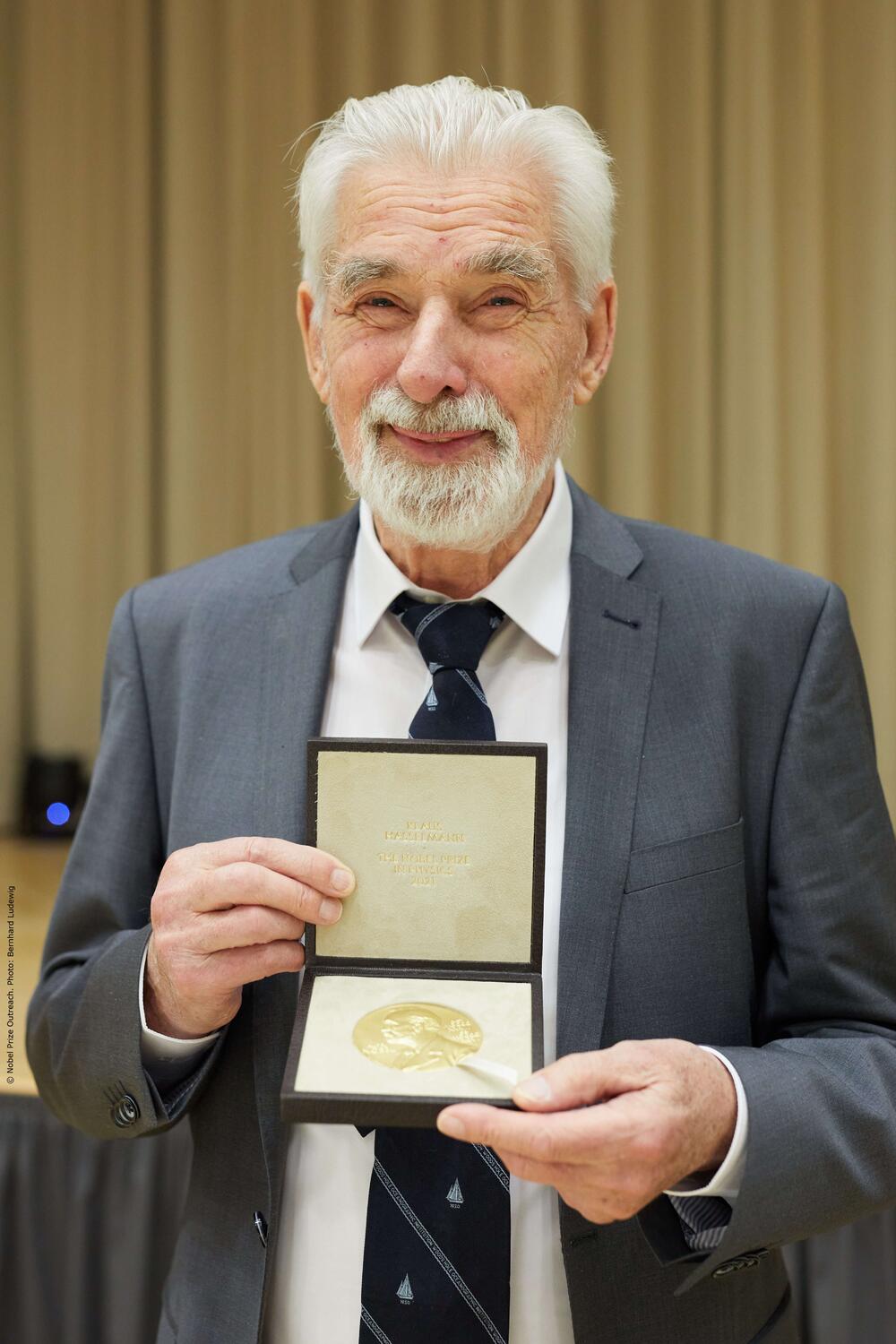 Klaus Hasselmann bei der Verleihung des Nobelpreises - coronabedingt in Berlin.  © Nobel Prize Outreach. Photo: Bernhard Ludewig 
