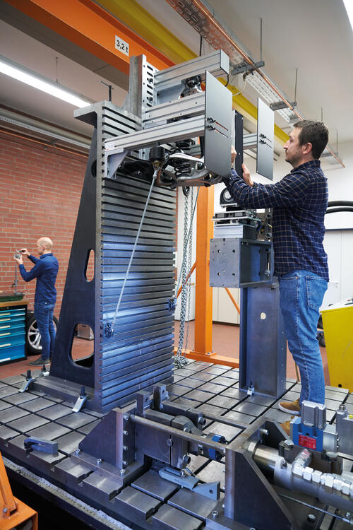 Versuchsstand Reifenabrieb AZ 33890 © Universität Paderborn 