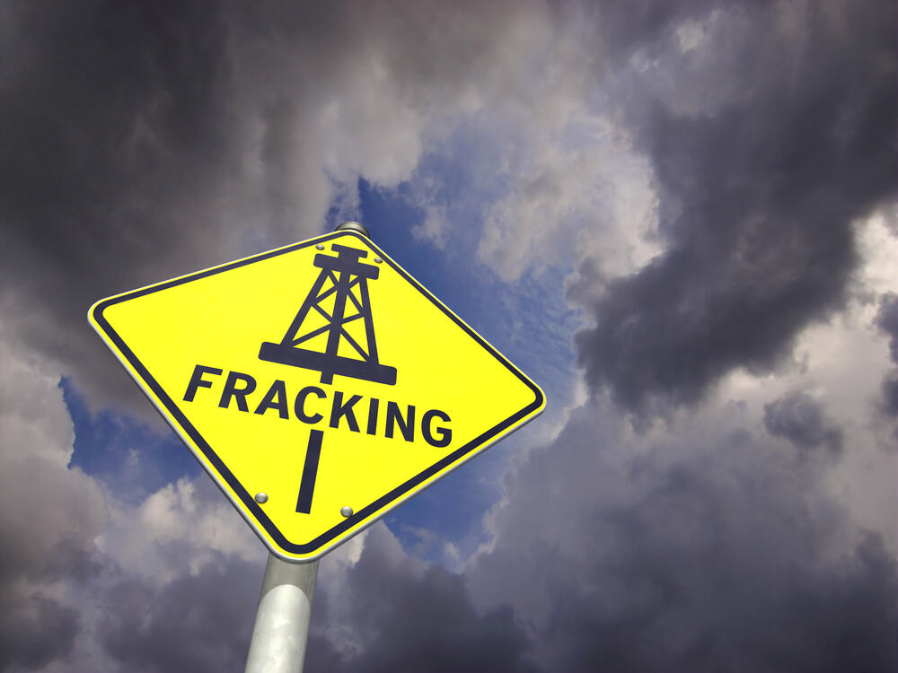 Schild Fracking &copy; bluedesign - Fotolia.com