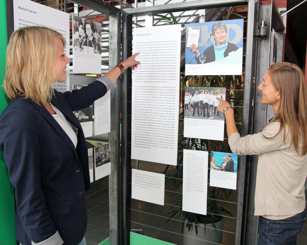Ausstellung Frauen im Umweltschutz in DBU 