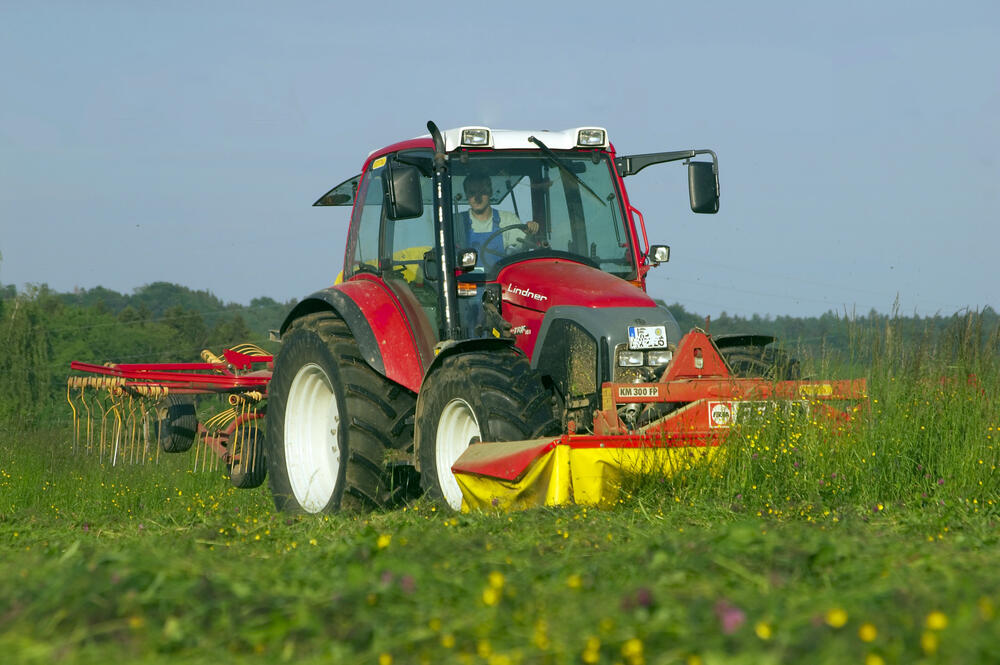 Traktor, Landwirtschaft © Michler, Hanns-Frieder/piclease