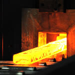 Erhitztes Metall © Schomäcker Federnwerk GmbH 2011