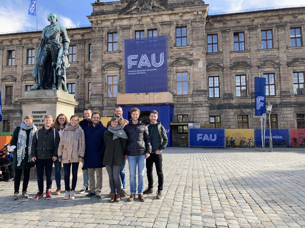 Stadtführung durch Erlangen beim Fachkolloquium „Klartext sprechen – Unsere Forschung fachübergreifend verstehen“ © Jakob Reichstein