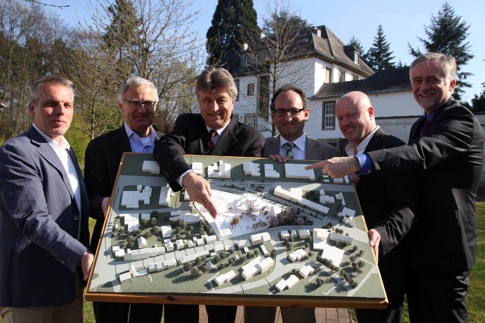 Neues Büro- und Ausstellungsgebäude 