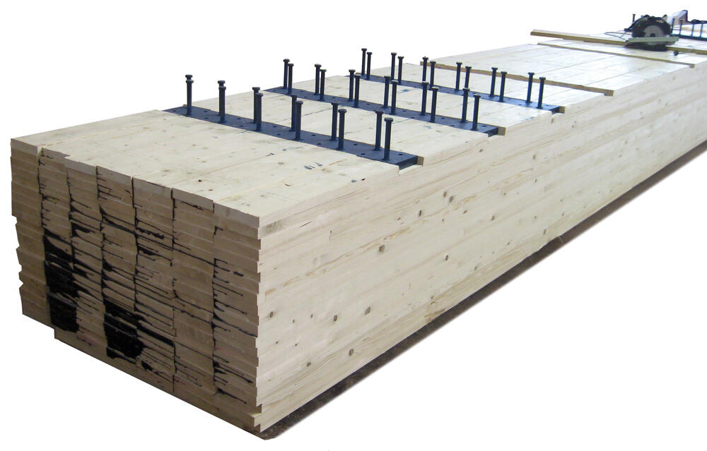 Holzträger mit Verbundelementen für die Birkbergbrücke bei Wippra 