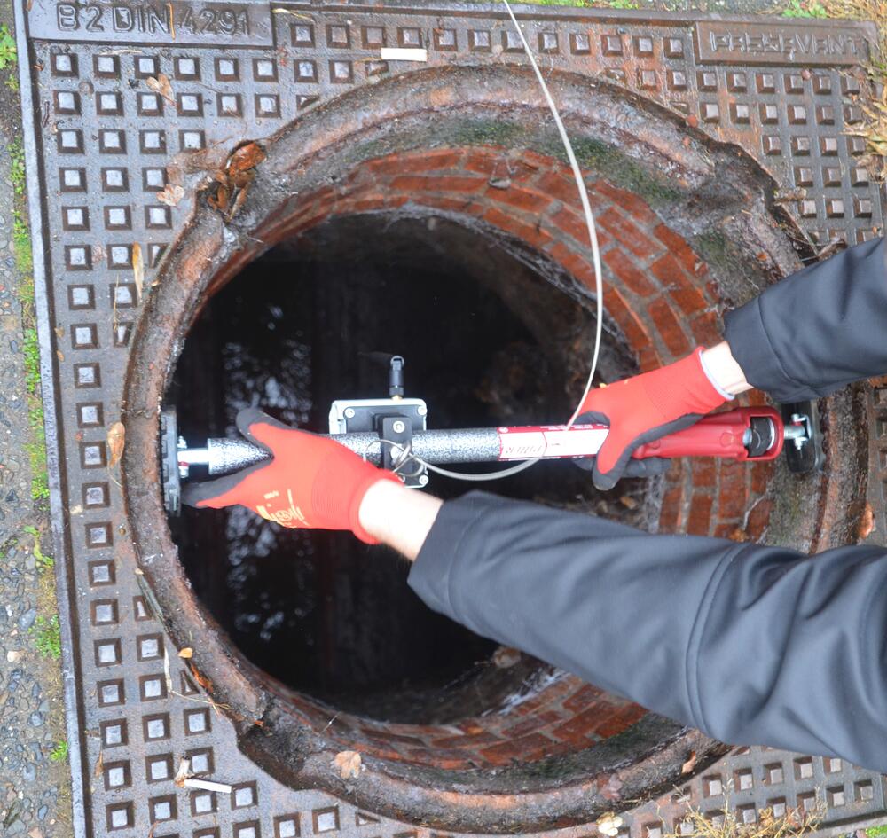 Energieautarke, drahtlos kommunizierende und einfach konfigurierbare Sensorplattform für den Einsatz in Regen- und Abwassersystemen © Ingenieurgesellschaft Prof. Dr. Sieker mbH