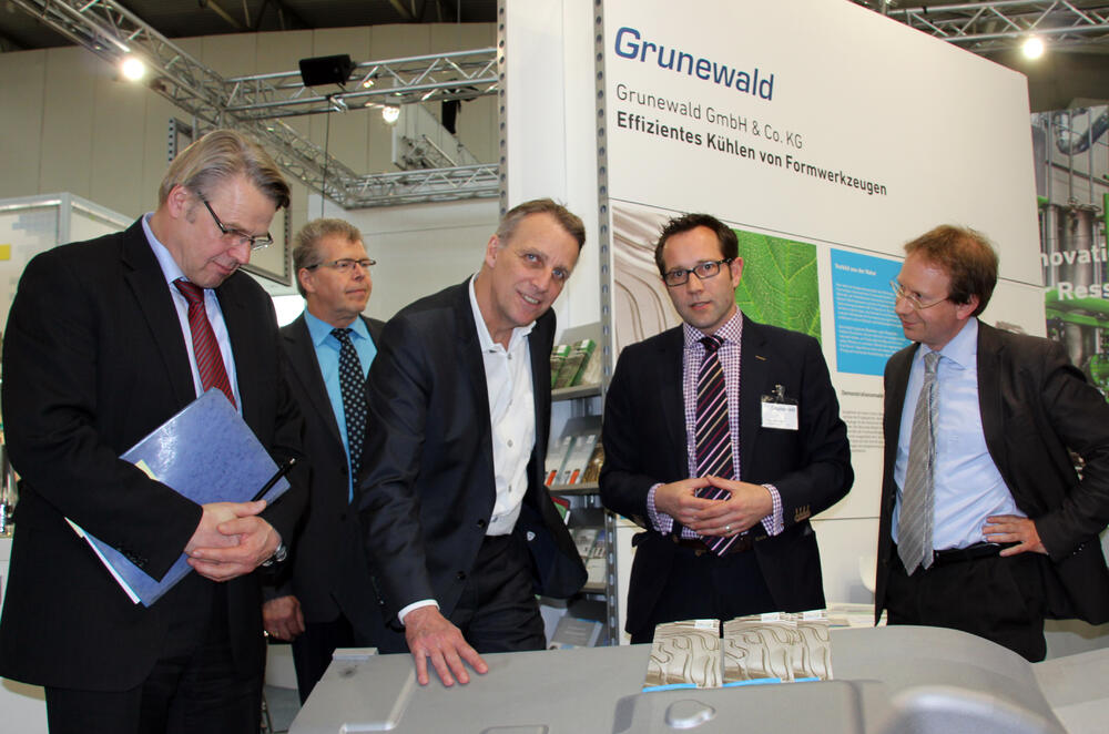 Wenzel-Besuch DBU-Stand Hannover-Messe 