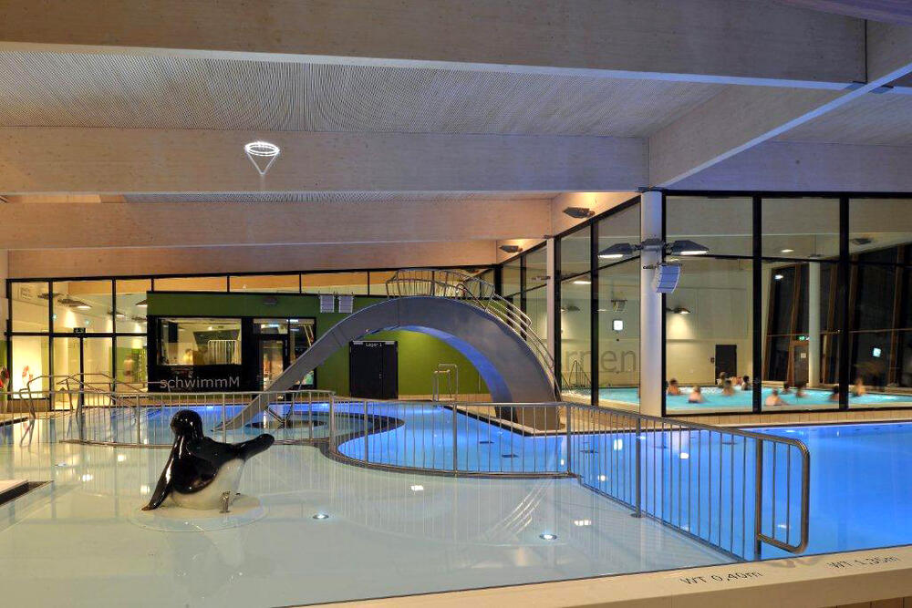 Kleinkinder- und Warm-/Erholungsbecken im Lippe Bad &copy; Bädergesellschaft Lünen mbH