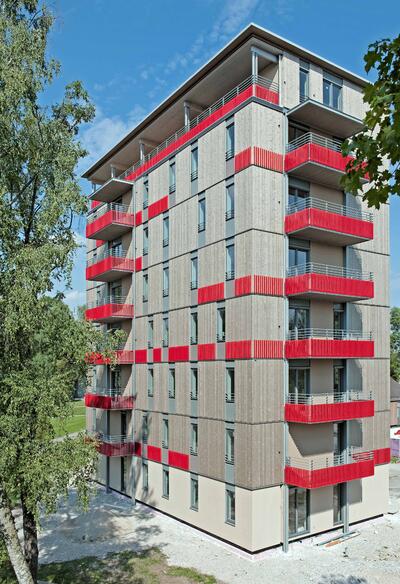 eight-story wooden building 