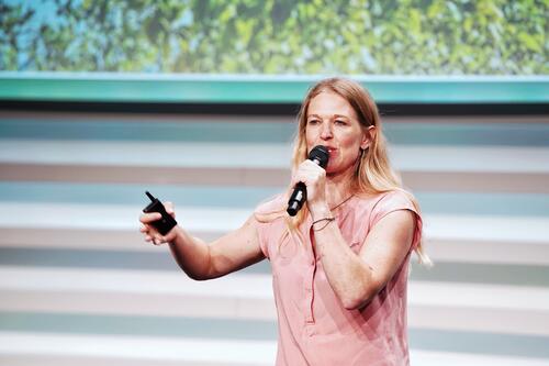 Impulsvortrag von Frau Dr. Antje von Dewitz bei der Auftaktveranstaltung nachhaltig.digital &copy; Simon Veith - nachhaltige Fotografie