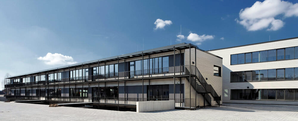 FOS/BOS Erding außen &copy; kplan AG