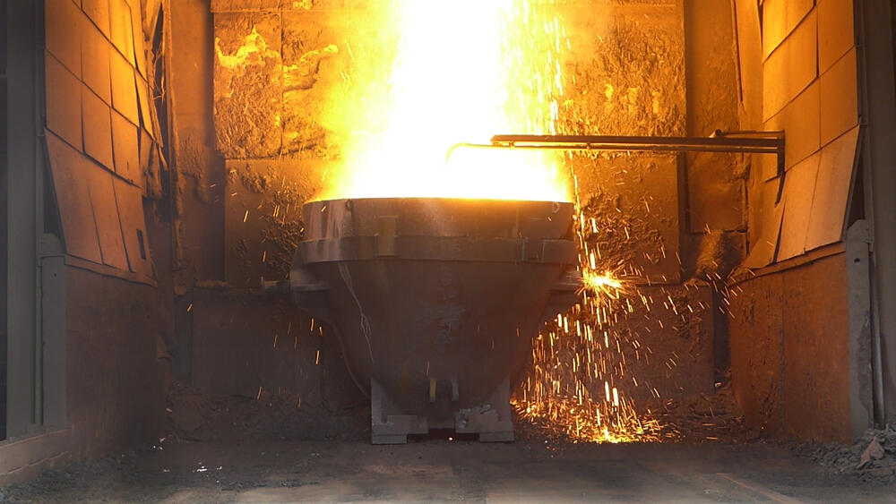 Flüssige Elektroofenschlacke, AZ 34904 © Deutsche Bundesstiftung Umwelt/Projektpartner