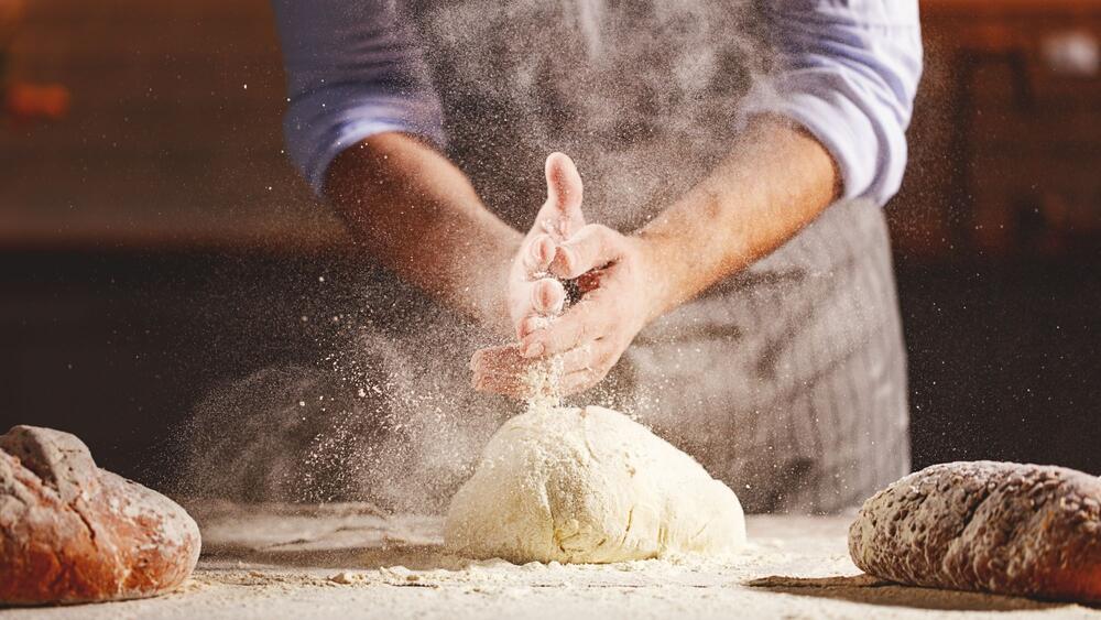 Das Backhandwerk steht vor großen Herausforderungen. Das DBU-Projekt will Betriebe für die Zukunft fit machen.  © Canva