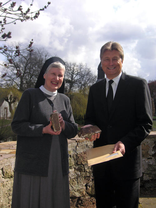 Bewilligungsübergabe Kloster Nette 