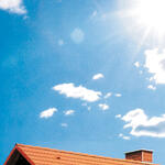 Dach mit Solaranlage 