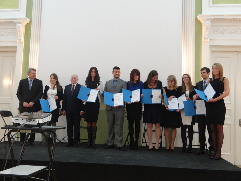 Urkundenzeremonie November 2015 in Warschau 