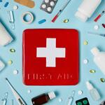 Die DBU-Förderinitiative „CirculAid - Kreislaufwirtschaft im Gesundheitswesen“ unterstützt eine klimaneutrale und ressourcenschonende Gesundheitsversorgung. © Canva
