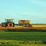 Gülleaustrag  © Karl-Heinz Altmann/piclease