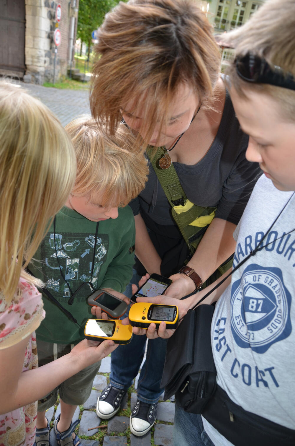 Laut einer Studie der Pädagogischen Hochschule Ludwigsburg sind GPS-Geräte unter mobilen elektronischen Geräten besonders häufig im Einsatz. © A. Lude