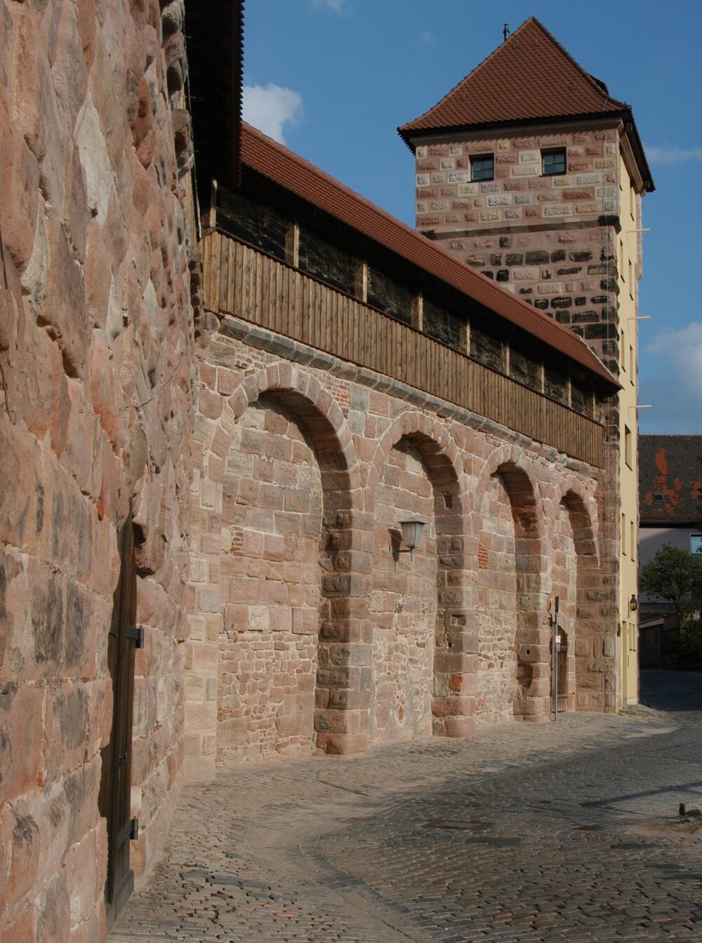 Redevelopment of oversalted stonework - the Nuremberg Maxtormauer 
