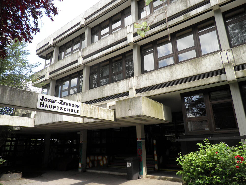 Josef-Zerhoch- Mittelschule Peißenberg &copy; Emilia Kregel-Stanczak/Markt Peißenberg