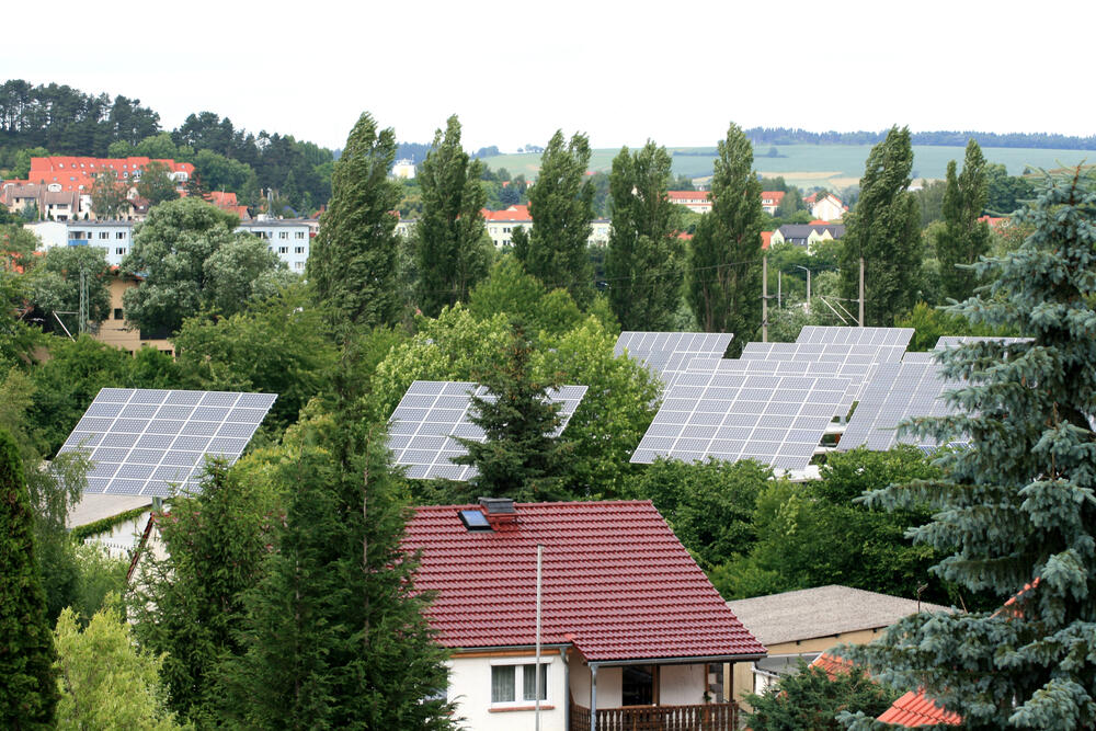 Klimaschutz in Kommunen Eisenach Bürgersolarpark &copy; Melchior, Ute/piclease