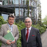 Gründungs-General­sekretär Dr.-Ing. E. h. Fritz Brickwedde (links) und Dr. Theo Waigel © Deutsche Bundesstiftung Umwelt