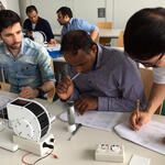 Experimente Winkfraft © Zentrum für Energie-, Wasser- und Umwelttechnik der Handwerkskammer Hamburg