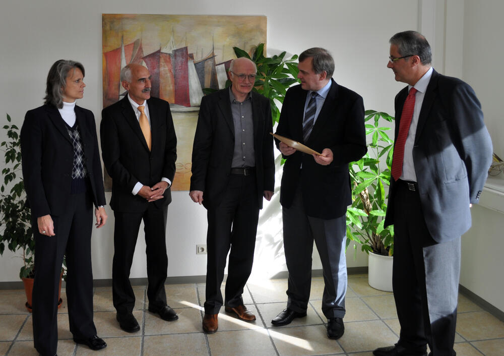 o.m.t. &copy; H. Meurer (o.m.t)