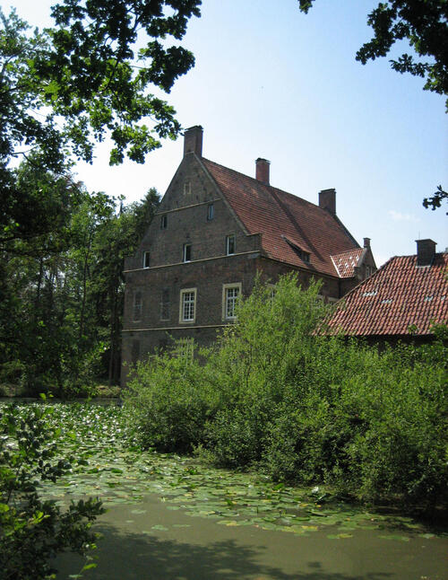 Haus Welbergen, Ochtrup, mit Gräfte 