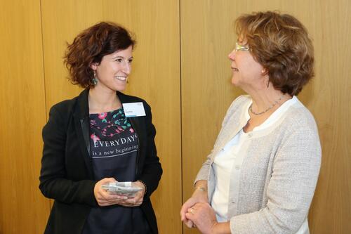 Verabschiedung von Ina Haxhiaj auf dem Sprechertreffen am 29.10.2016 in Würzburg durch Dr. Hedda Schlegel-Starmann 