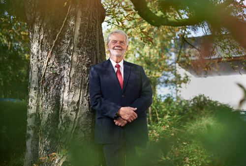 Hennicke_Baum © Bernd Thissen/DBU